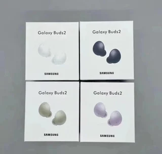بسته‌بندی ایرباد بی‌سیم گلکسی بادز ۲ سامسونگ در رنگ‌های مختلف